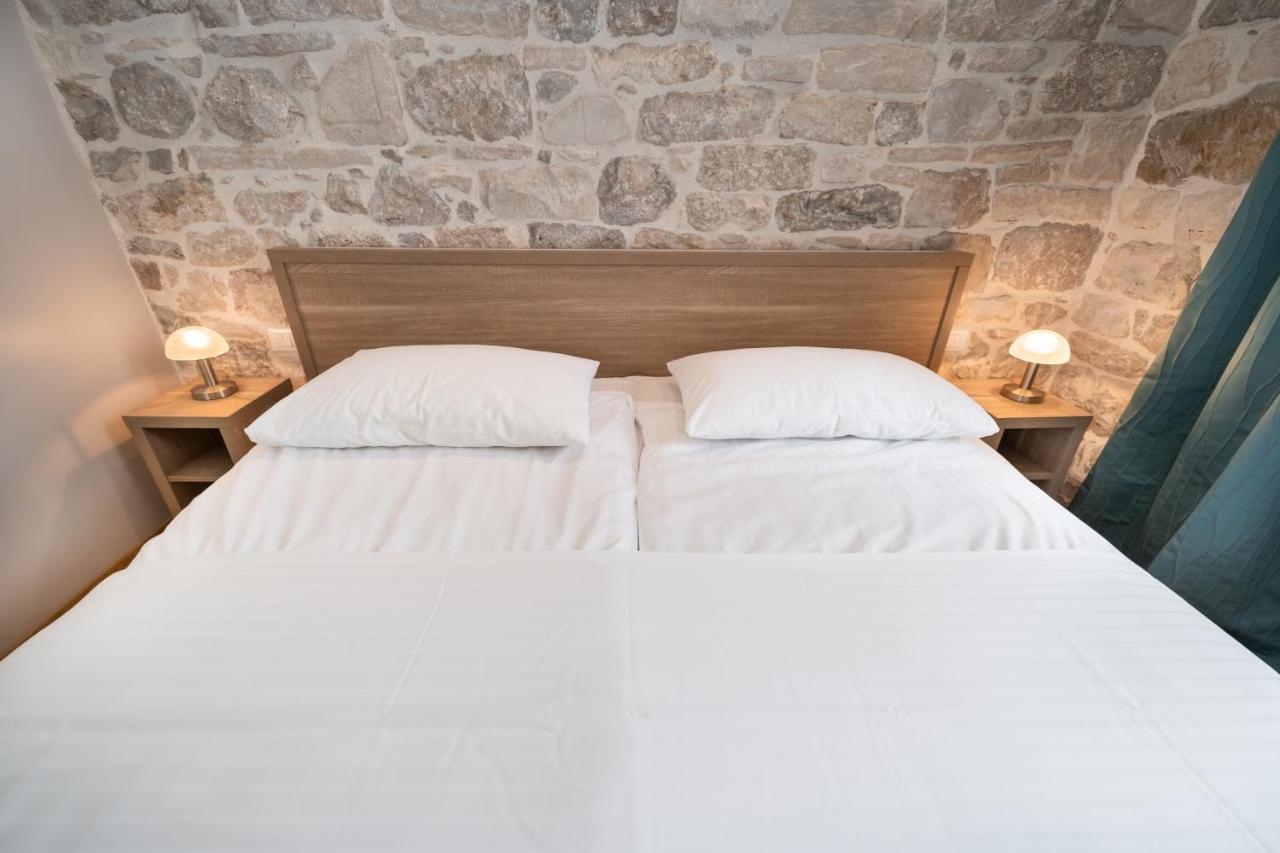 Tifani Luxury Rooms 2 Split Exteriör bild