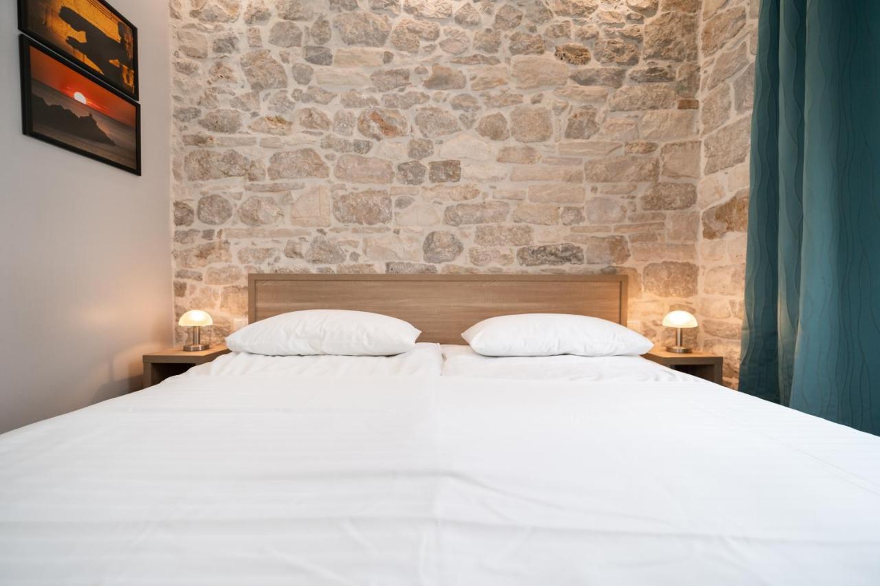 Tifani Luxury Rooms 2 Split Exteriör bild