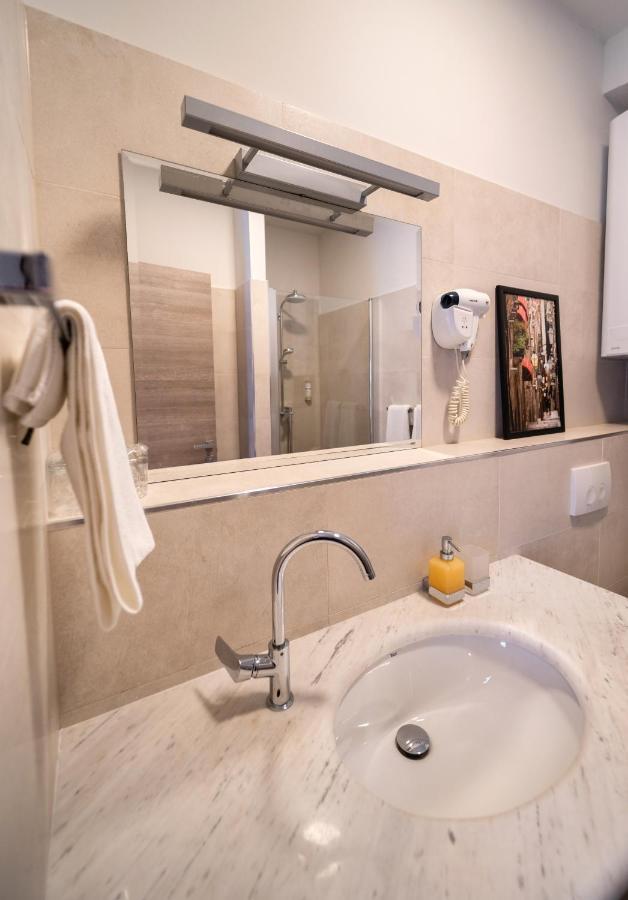 Tifani Luxury Rooms 2 Split Exteriör bild