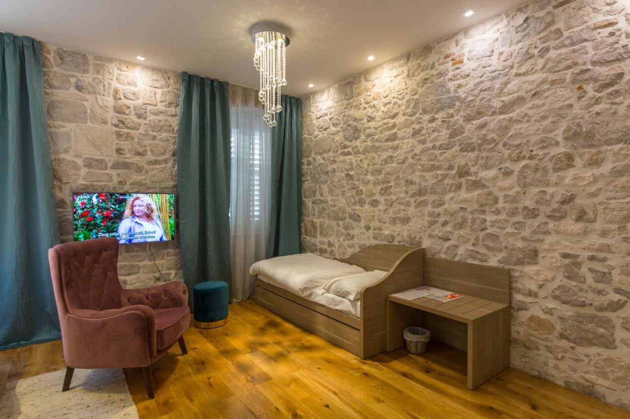 Tifani Luxury Rooms 2 Split Exteriör bild