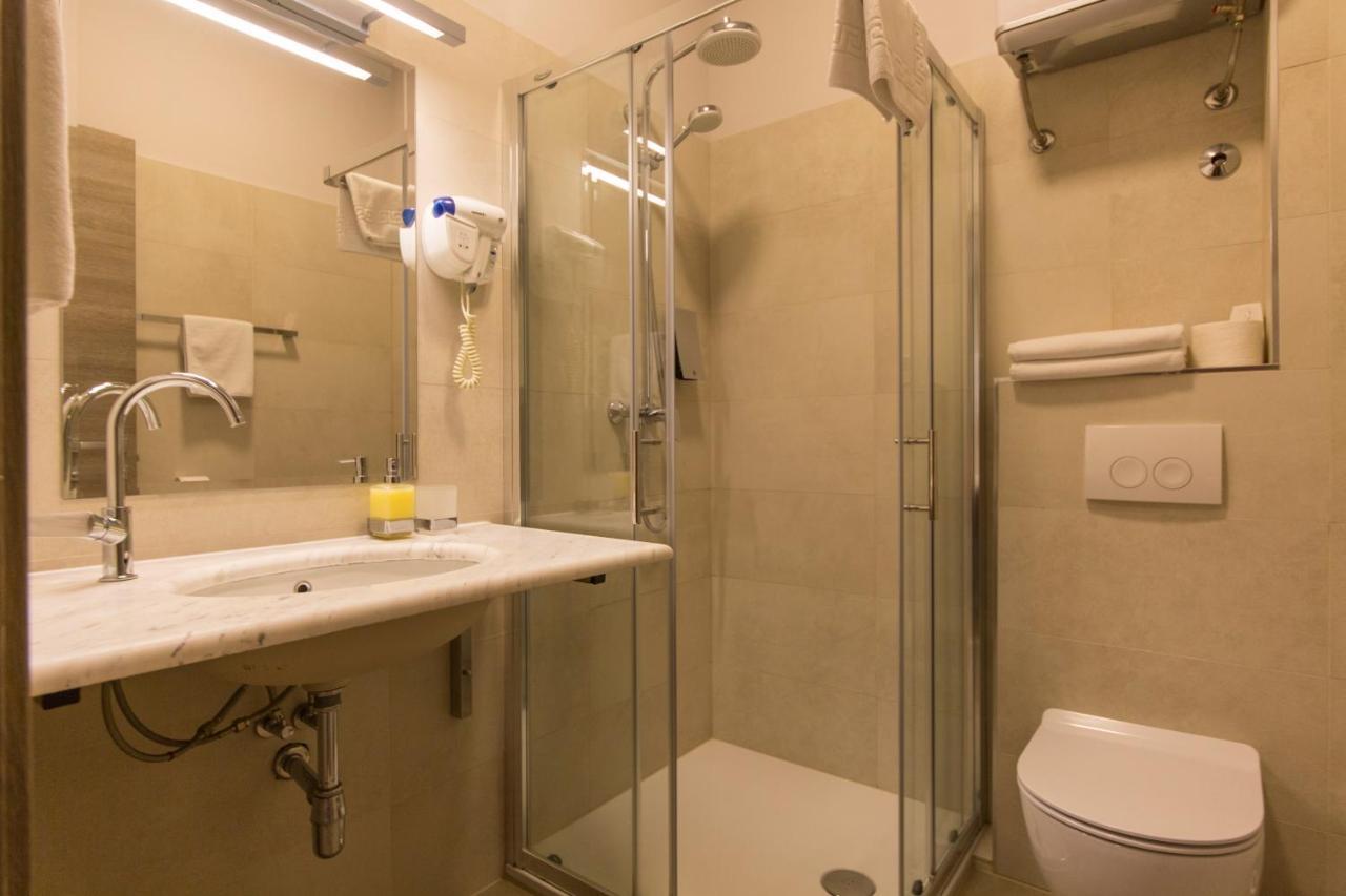 Tifani Luxury Rooms 2 Split Exteriör bild